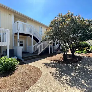 sandpiper-cove-2044.panamacity-beachhotels.com/