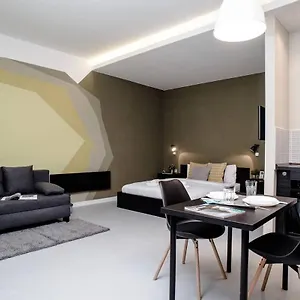cute-new-and-stylish-apartment-in-the-center.inbudapesthotels.com/