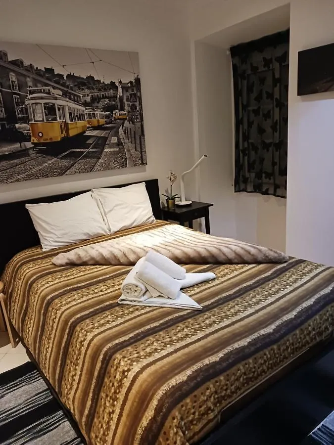 Apartment Lissabon Estrela 0*,